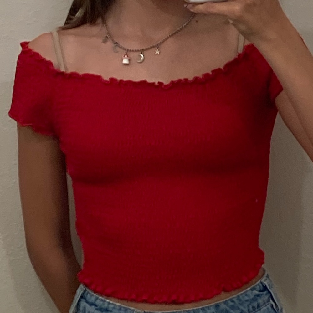 brandy melville form fit red top size s